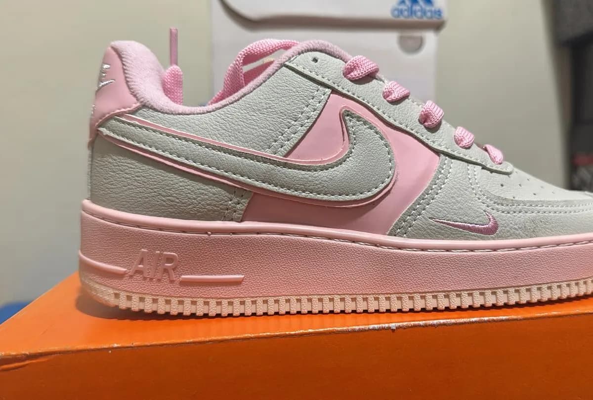 Nike Air Force 1 rosa bebê